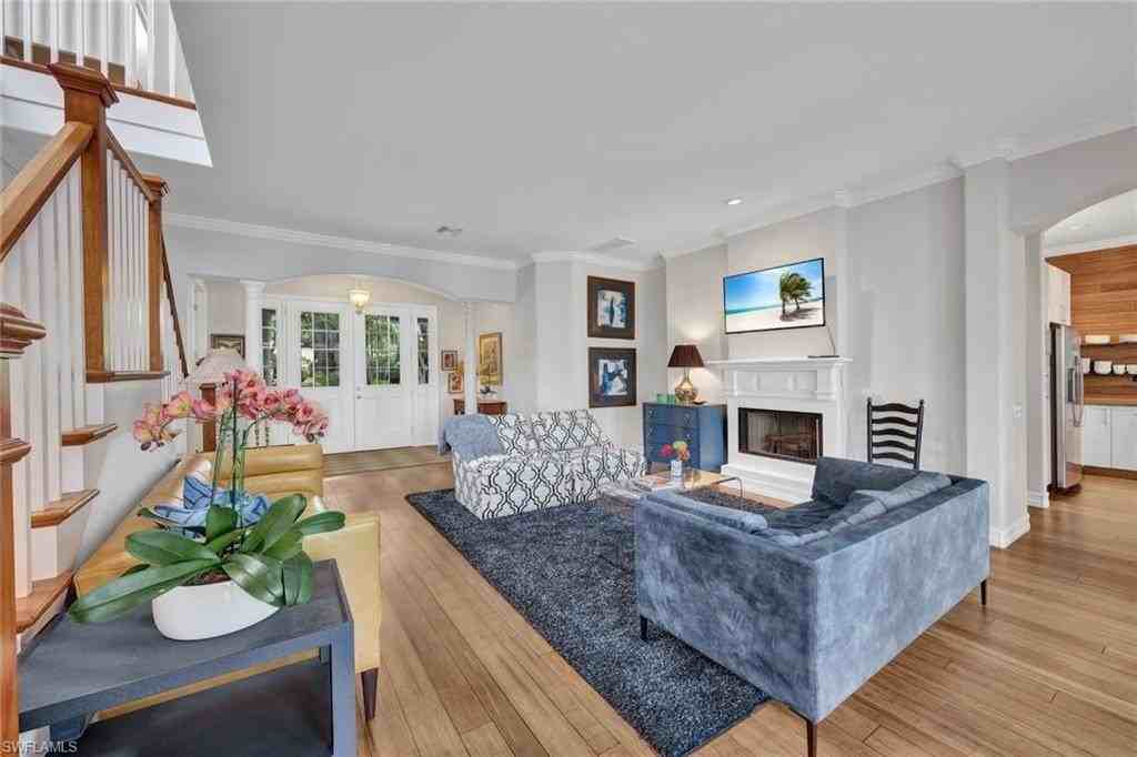 255 East 2nd Street - Photo 3 of 32