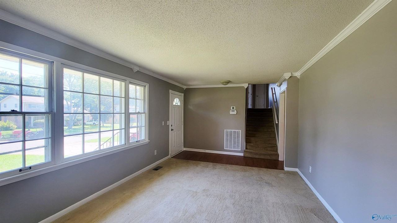 6010 Ellington Rd Nw - Photo 5 of 26