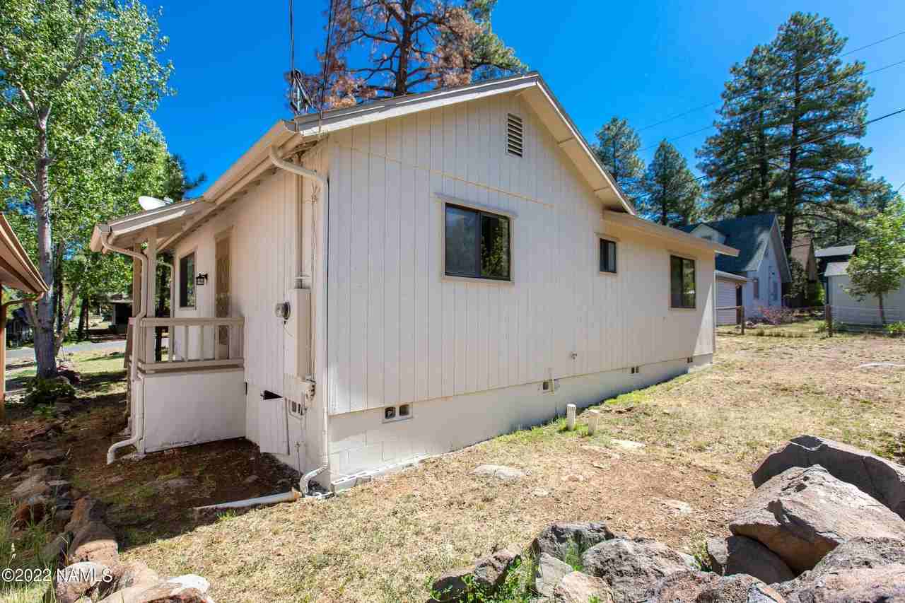 765 Trout Creek Road - Photo 5 of 20