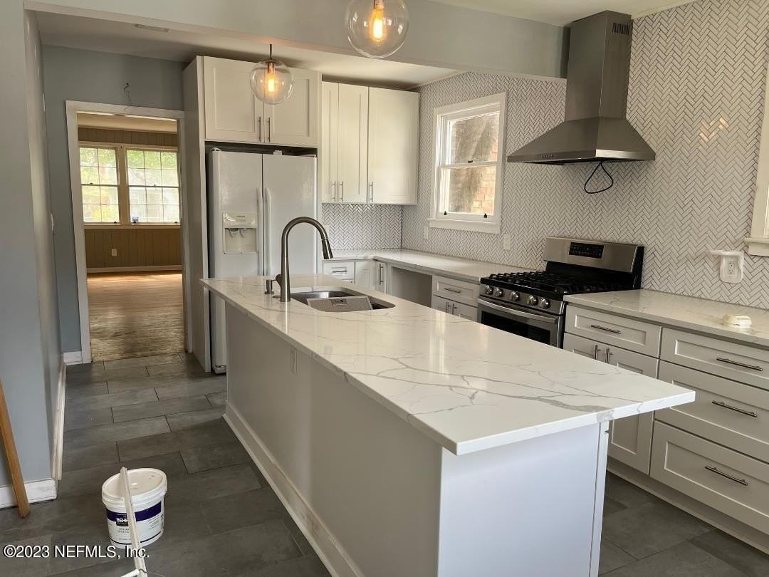 1337 Menna Street - Photo 2 of 18