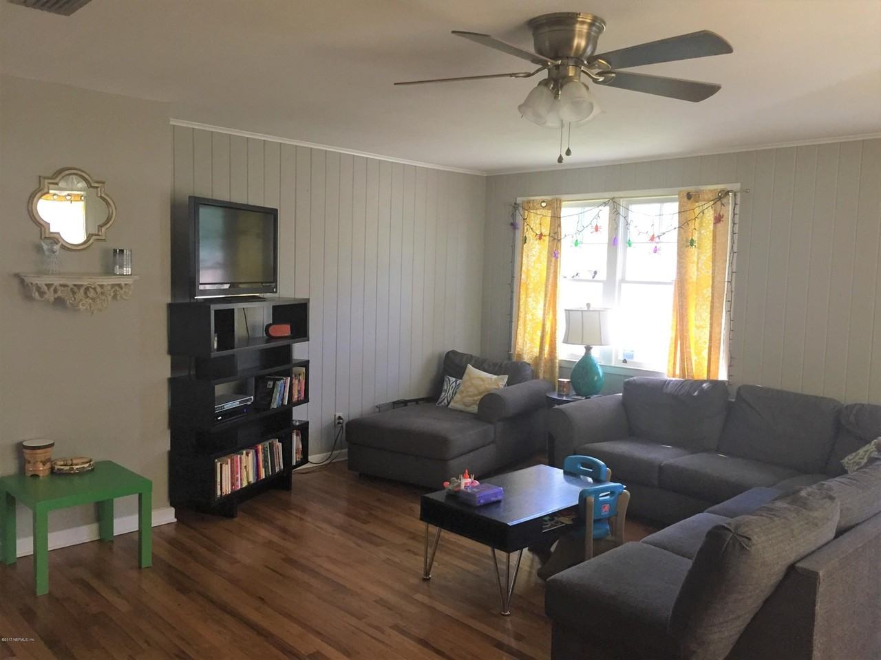 1337 Menna Street - Photo 5 of 18