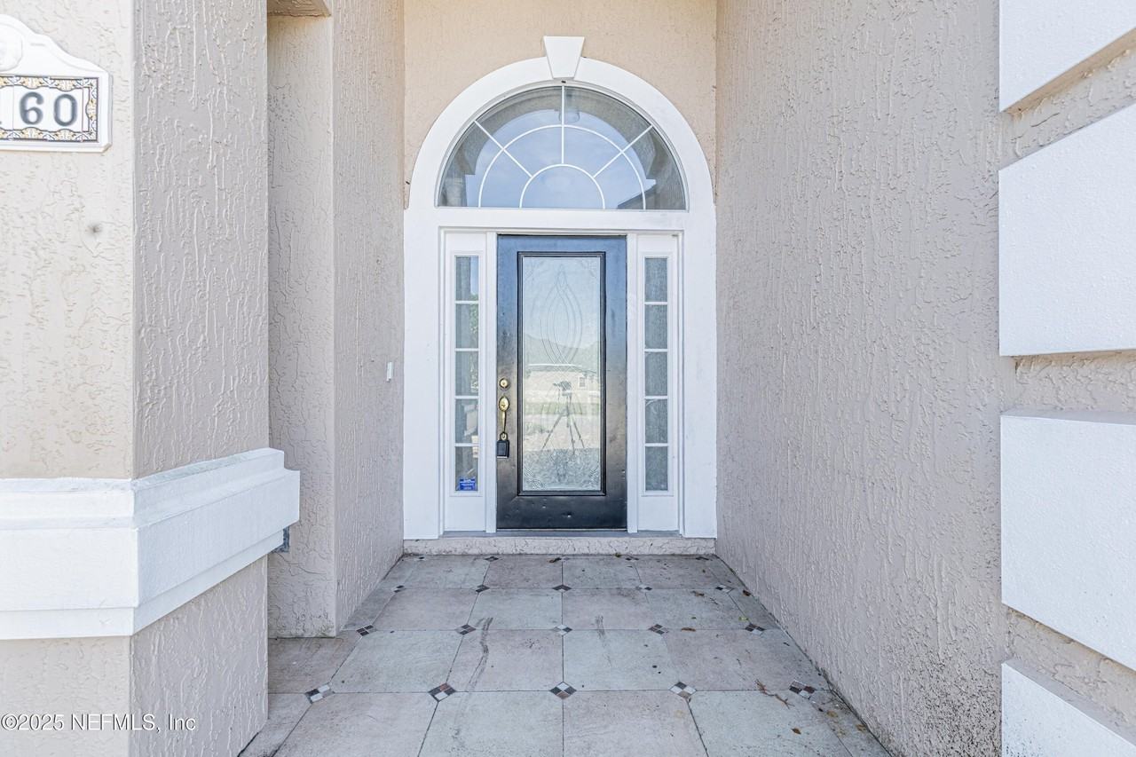 12160 Basalt Drive South - Photo 4 of 27