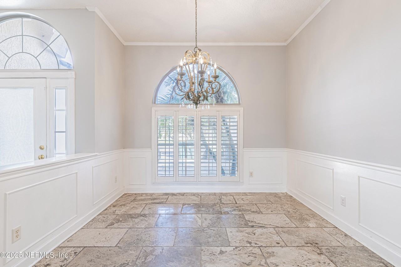 12160 Basalt Drive South - Photo 6 of 27