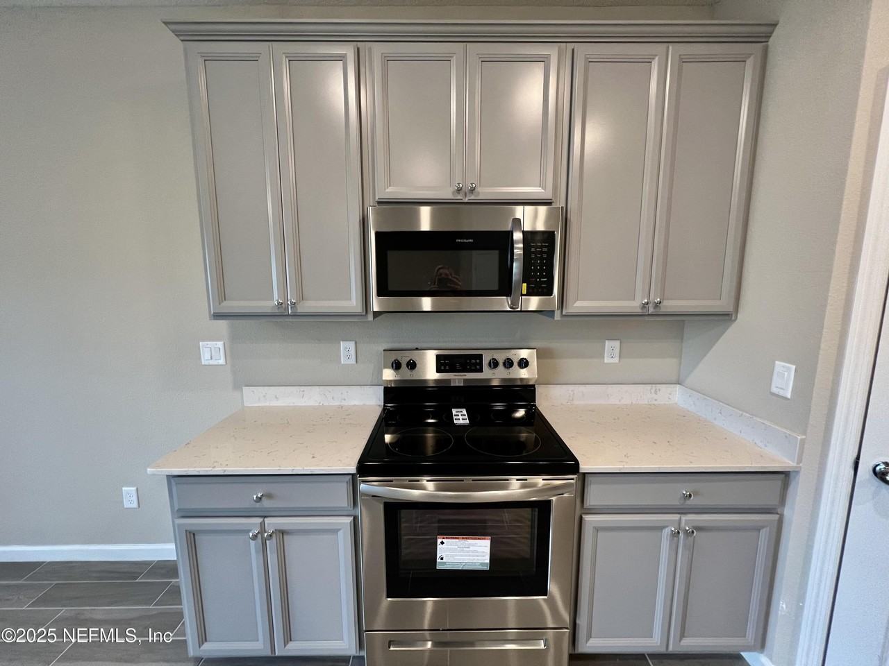 403 Boracay Circle - Photo 5 of 39