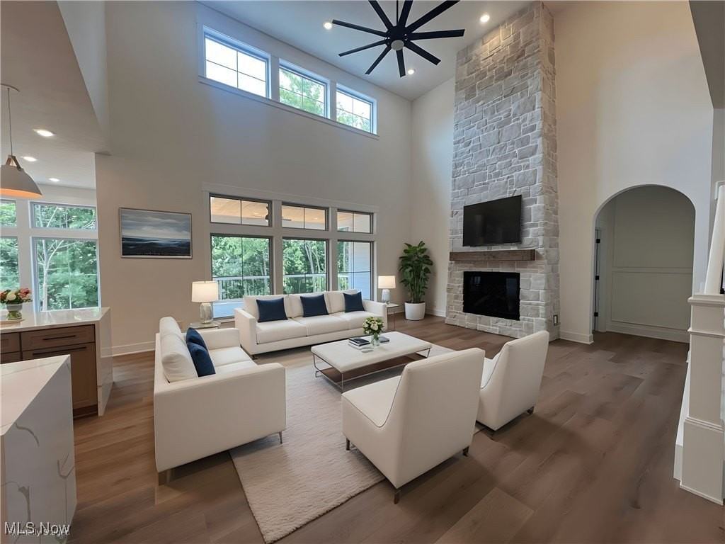 580 Hardwick Drive - Photo 3 of 19