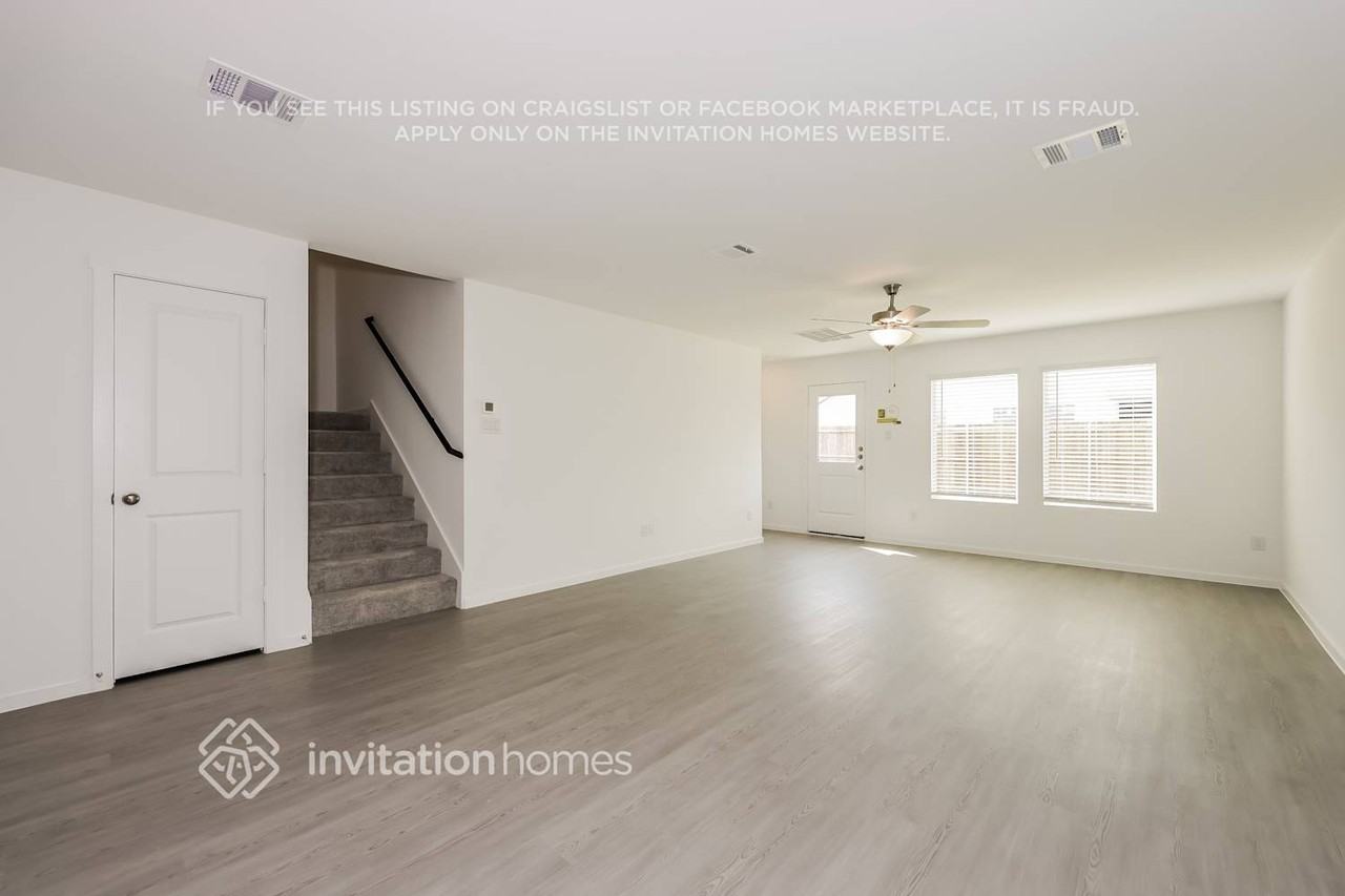 2504 Flight Trail - Photo 5 of 19