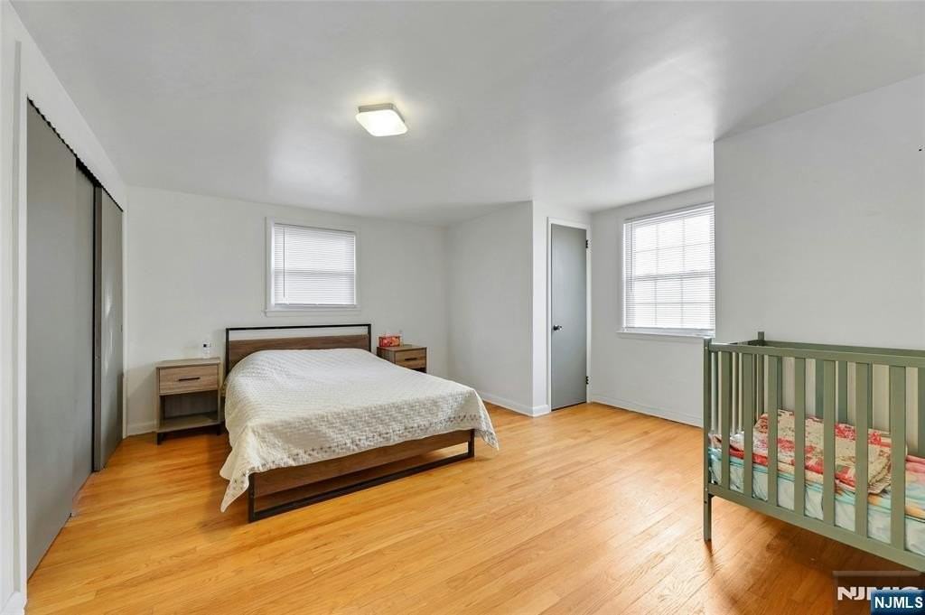 188 Luddington Avenue - Photo 5 of 15