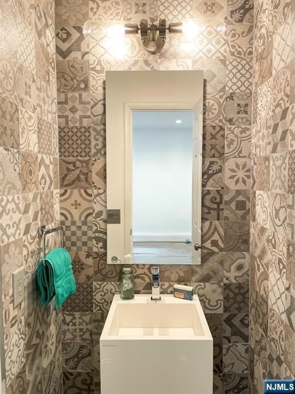 441 Westview Place - Photo 6 of 27