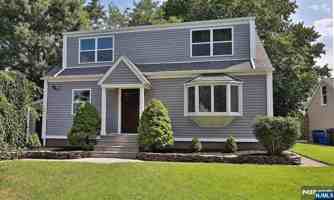 featured image of 7-09 Dewey Pl