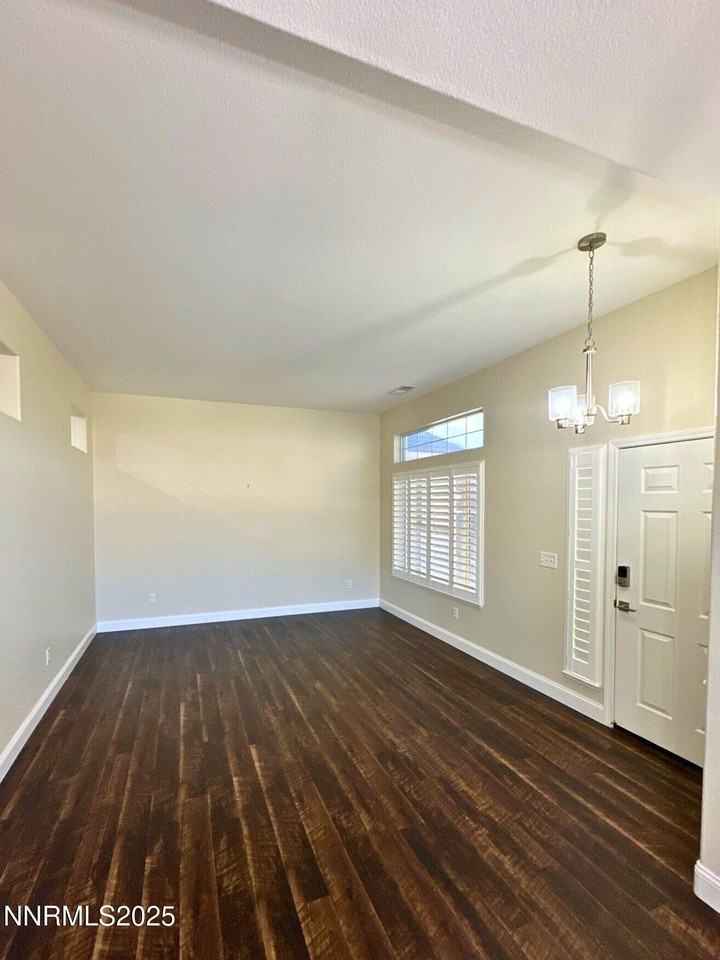 1390 N Fox Glen Court - Photo 2 of 24