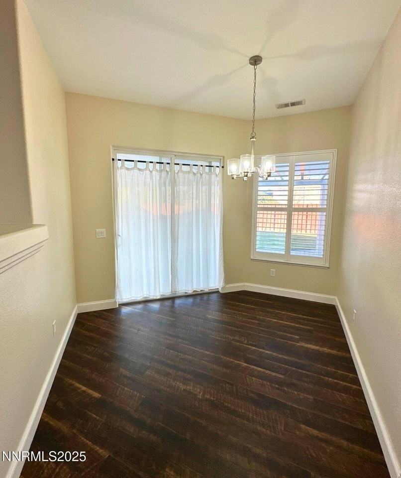 1390 N Fox Glen Court - Photo 6 of 24