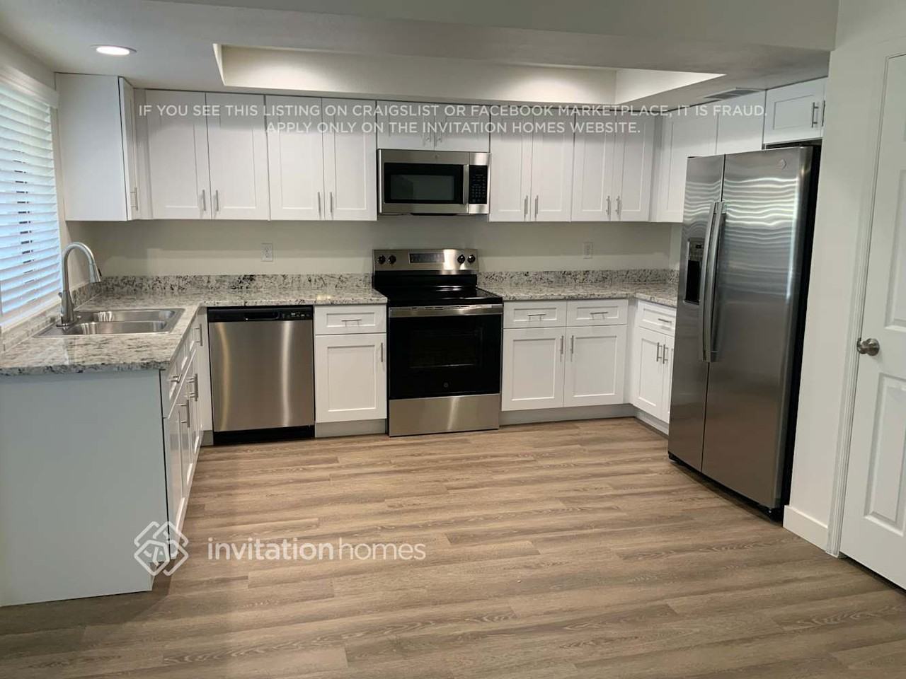 6308 W Shangri La Rd - Photo 5 of 19