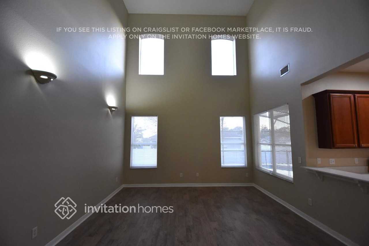 150 Summit Ash Way - Photo 2 of 14