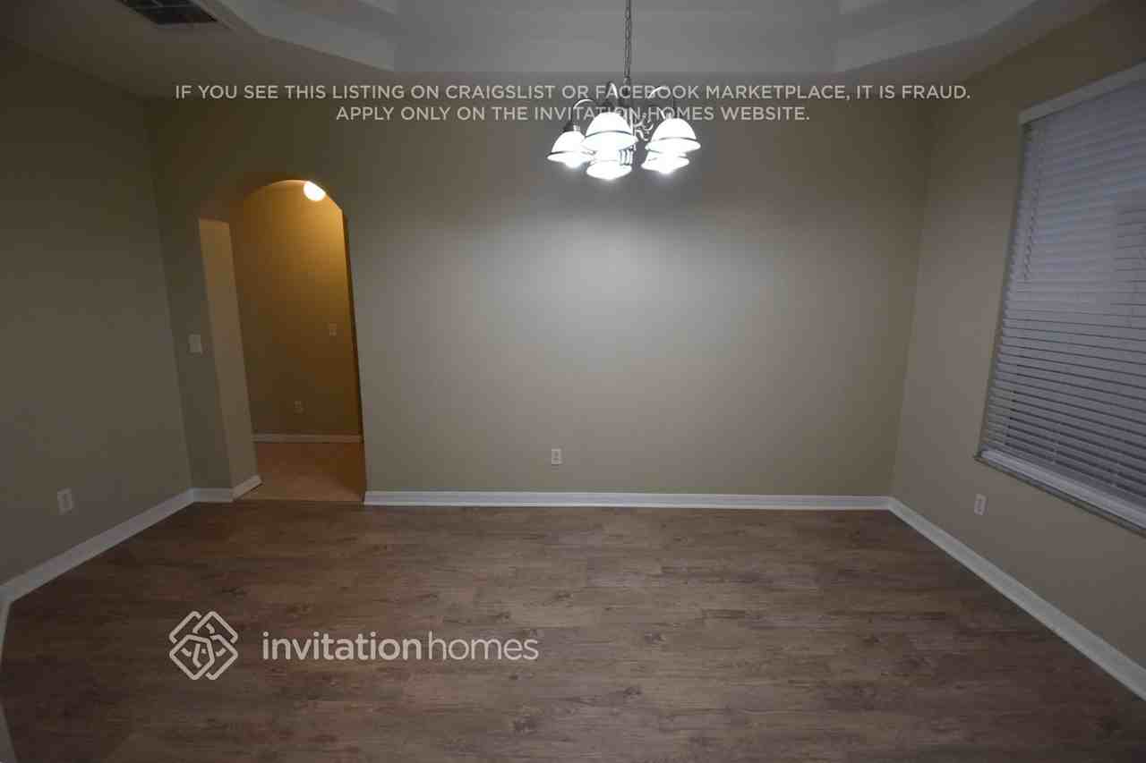 150 Summit Ash Way - Photo 4 of 14