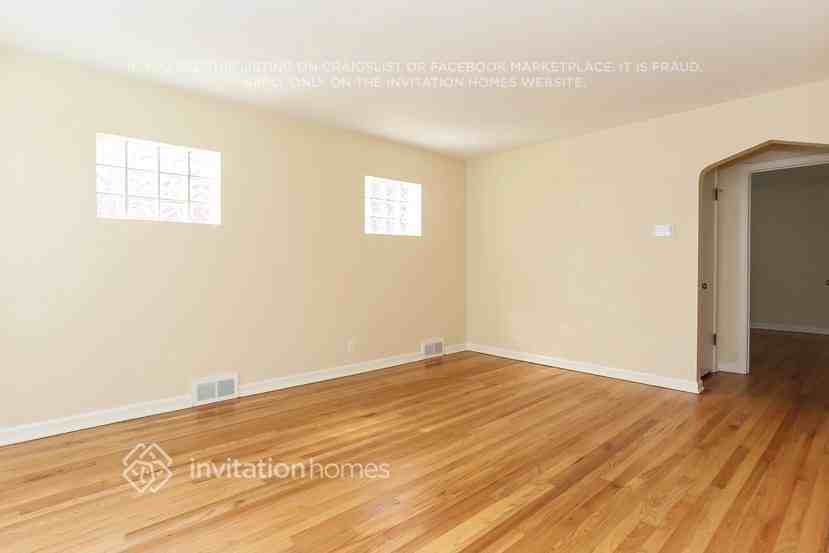 9024 South Albany Avenue - Photo 4 of 22