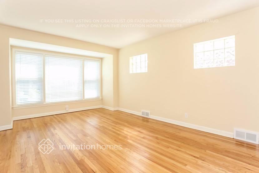 9024 South Albany Avenue - Photo 6 of 22