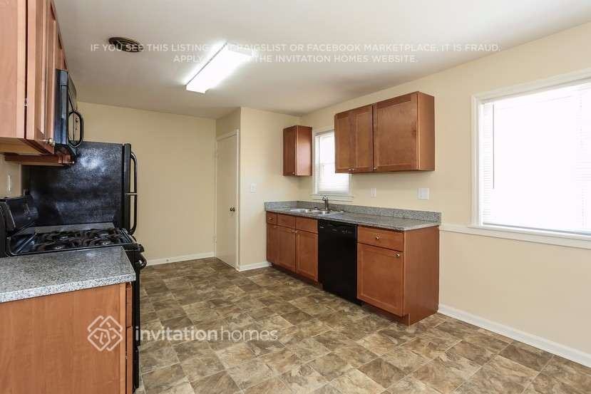 9024 South Albany Avenue - Photo 7 of 22