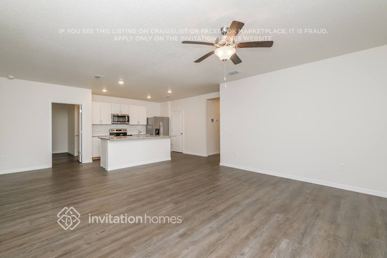 7723 Harbor Moor Drive - Photo 3 of 16