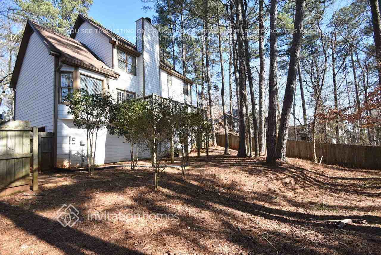 1266 Clairmont Court - Photo 3 of 4