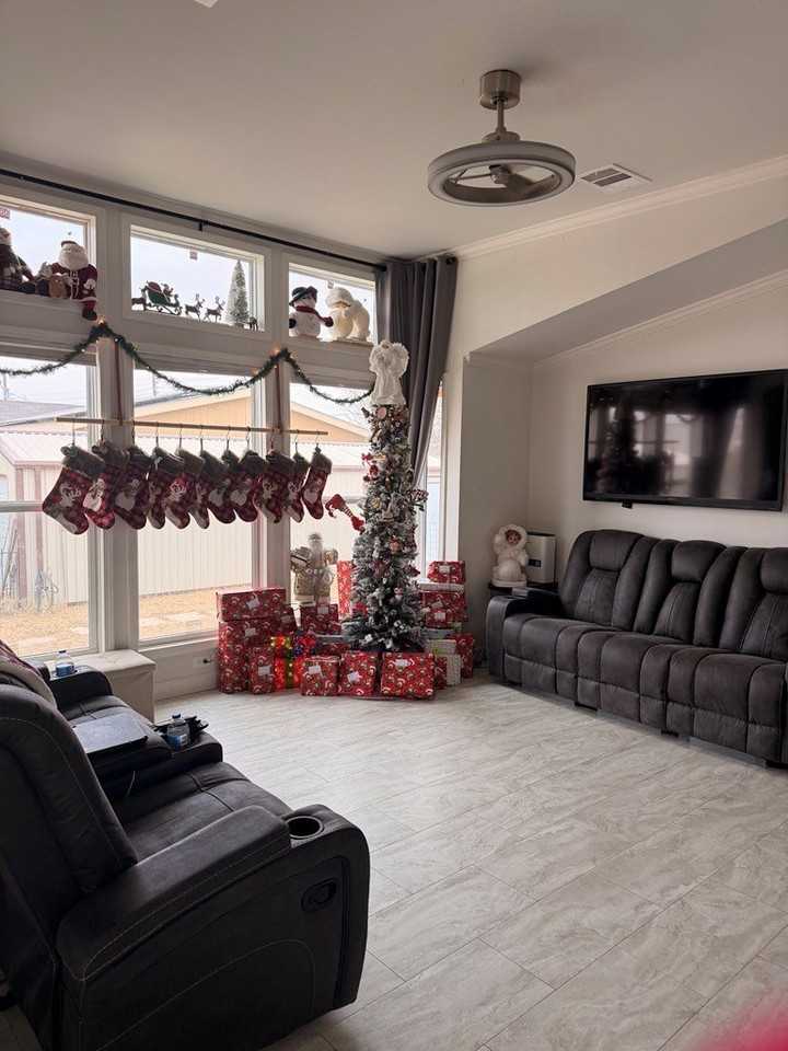 7142 29th Street - Photo 7 of 17