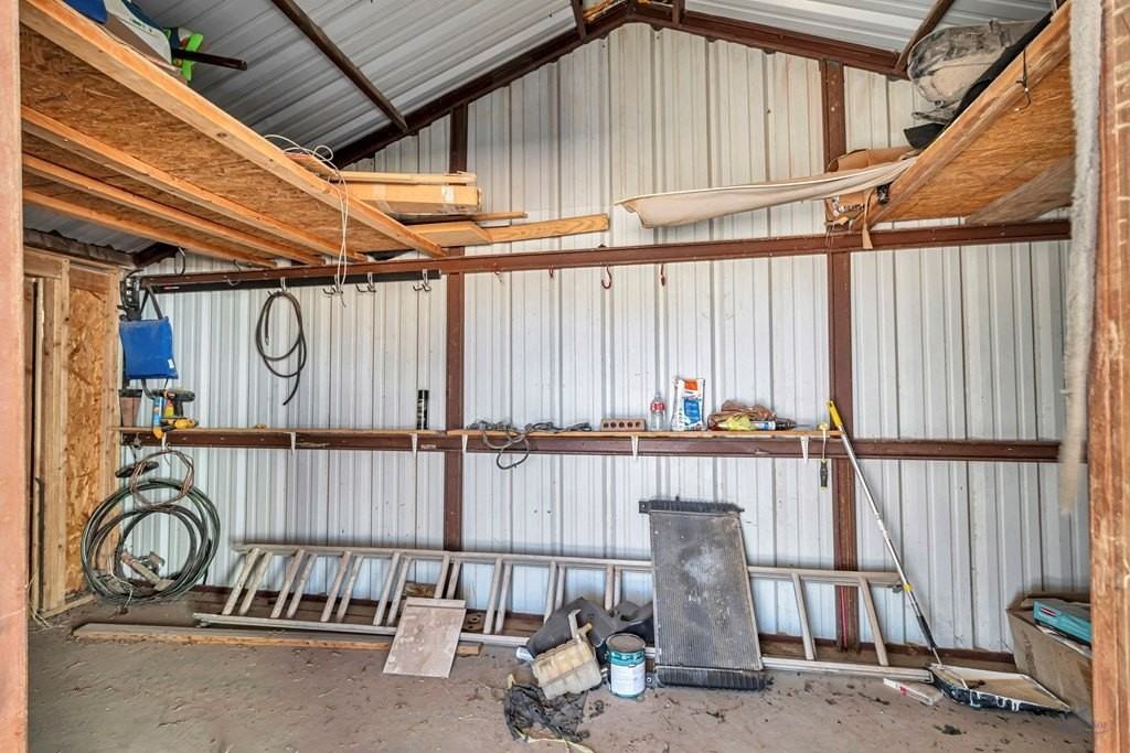 3519 N Northstar Ave - Photo 4 of 50