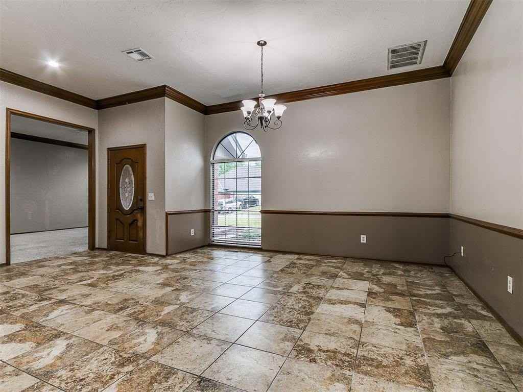 1117 Nw 198th St - Photo 5 of 49