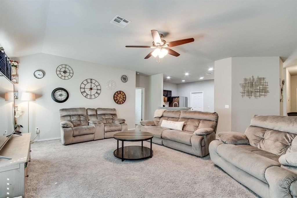 2217 Stella Rd - Photo 5 of 21