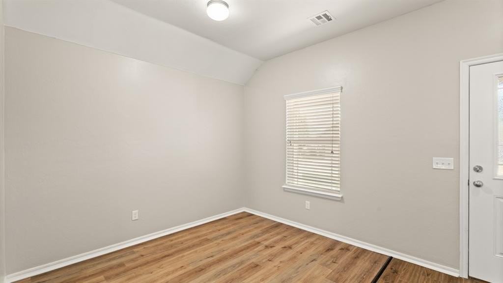 621 Christian Lane - Photo 4 of 50