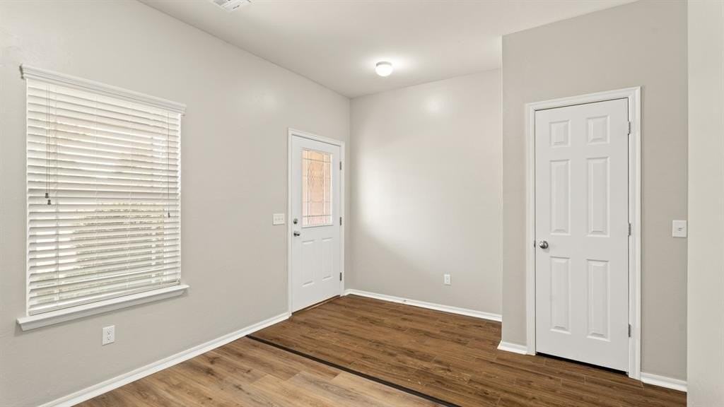 621 Christian Lane - Photo 5 of 50