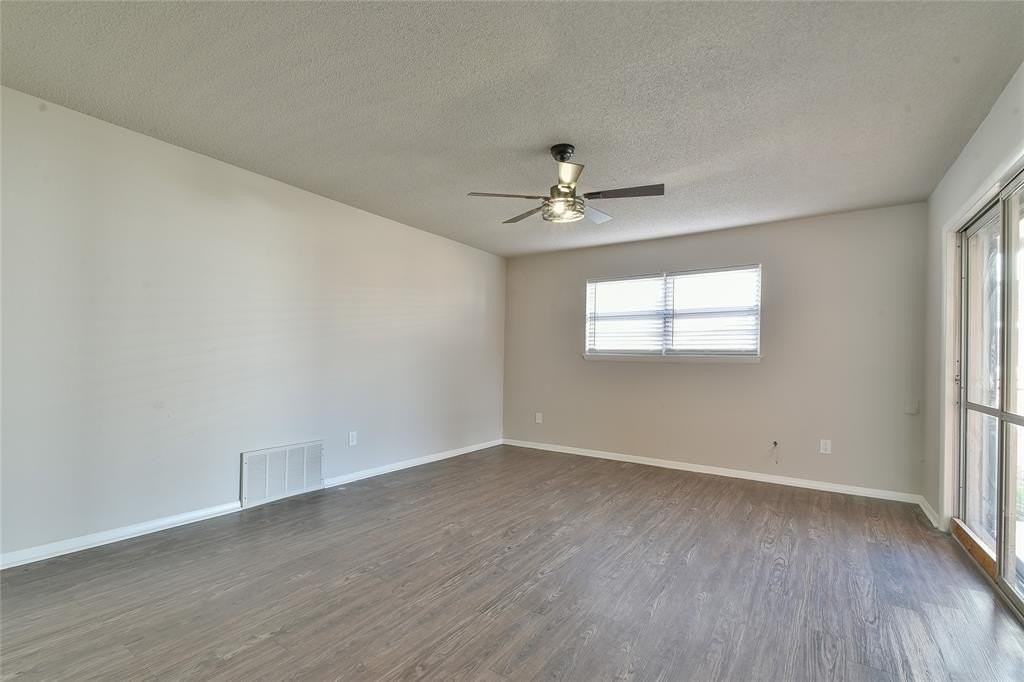 Moraine Avenue - Photo 4 of 25