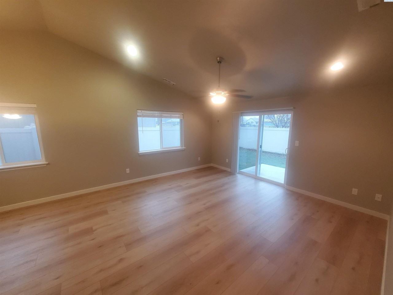 2129 West 23rd Avenue - Photo 5 of 20