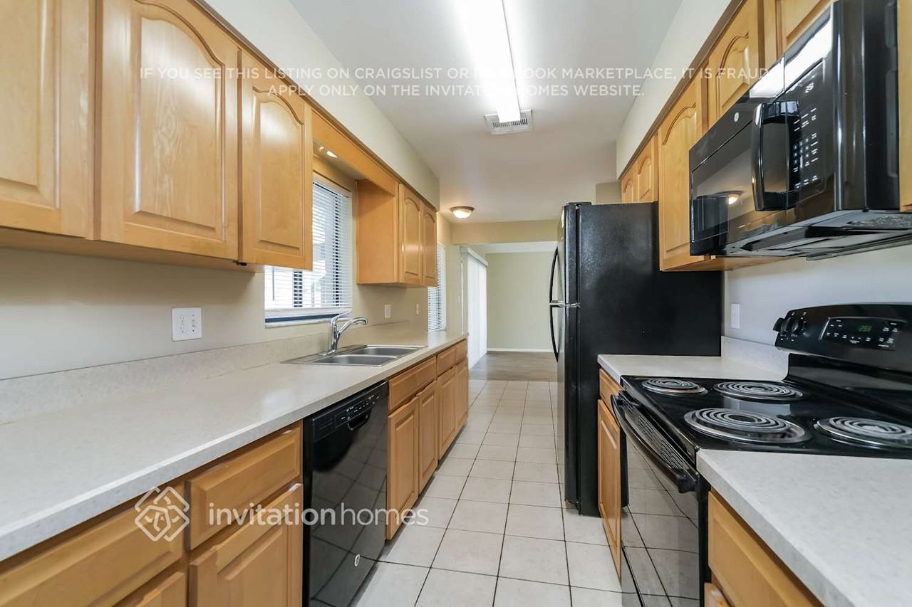 727 Coquina Ct - Photo 7 of 17