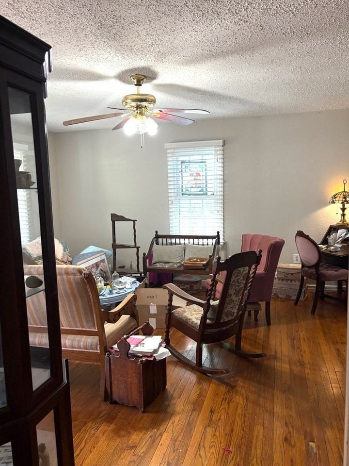 1208 West Michigan Avenue - Photo 4 of 12