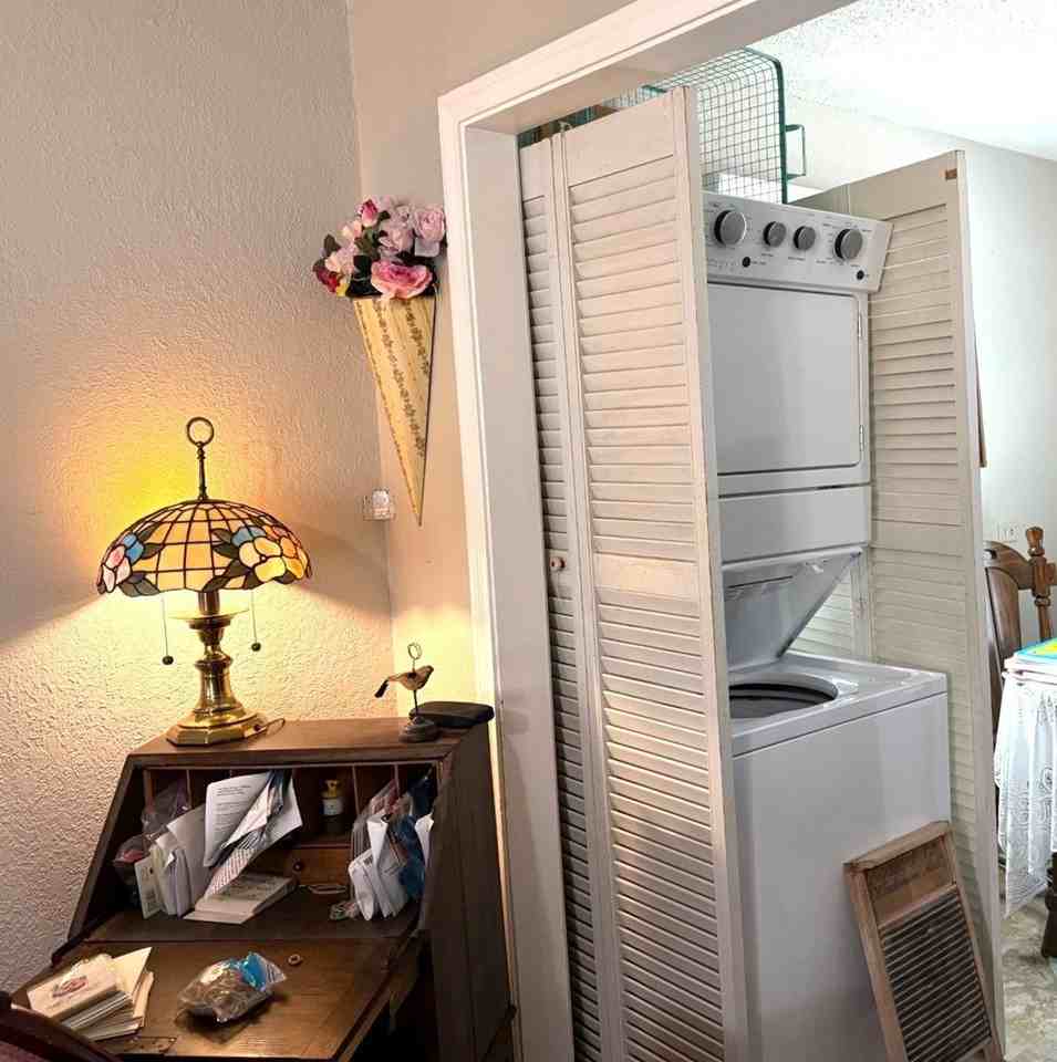 1208 West Michigan Avenue - Photo 5 of 12