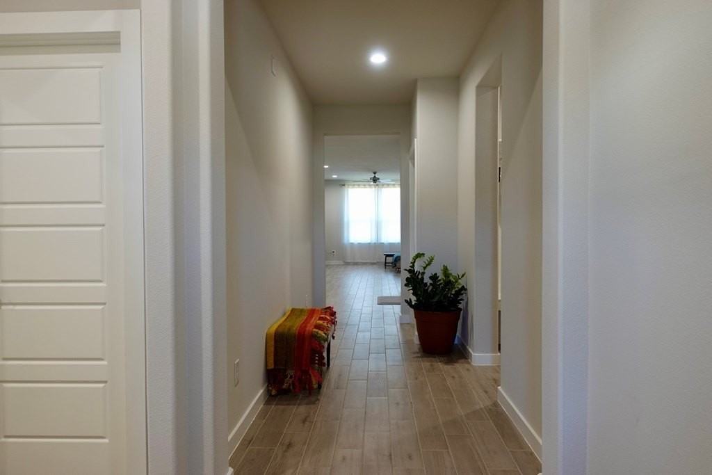 Raleigh Point Dr - Photo 4 of 39