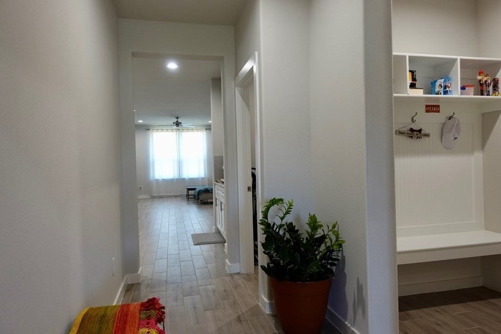 Raleigh Point Dr - Photo 5 of 39