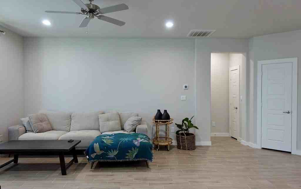 Raleigh Point Dr - Photo 7 of 39