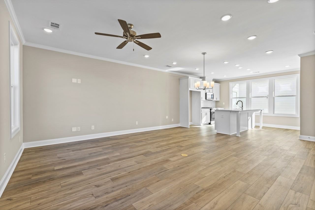 213 Black Swann Rd #1 - Photo 5 of 19