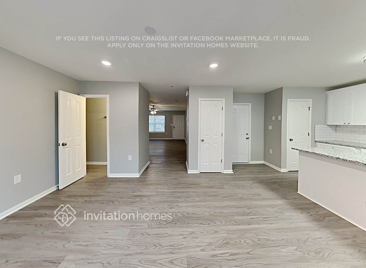 341 Hunslet Circle - Photo 6 of 20