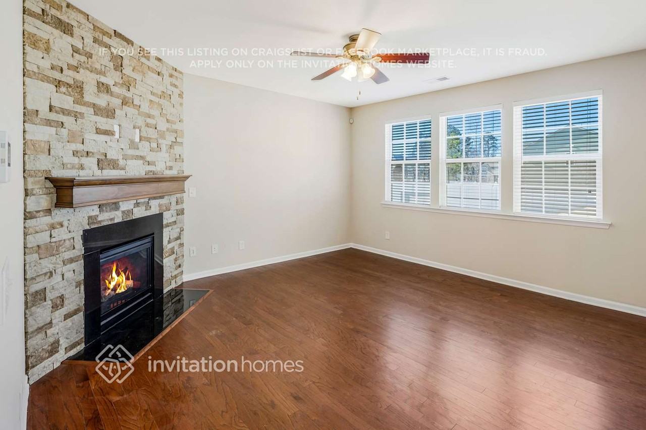 12507 Surreykirt Lane - Photo 2 of 22