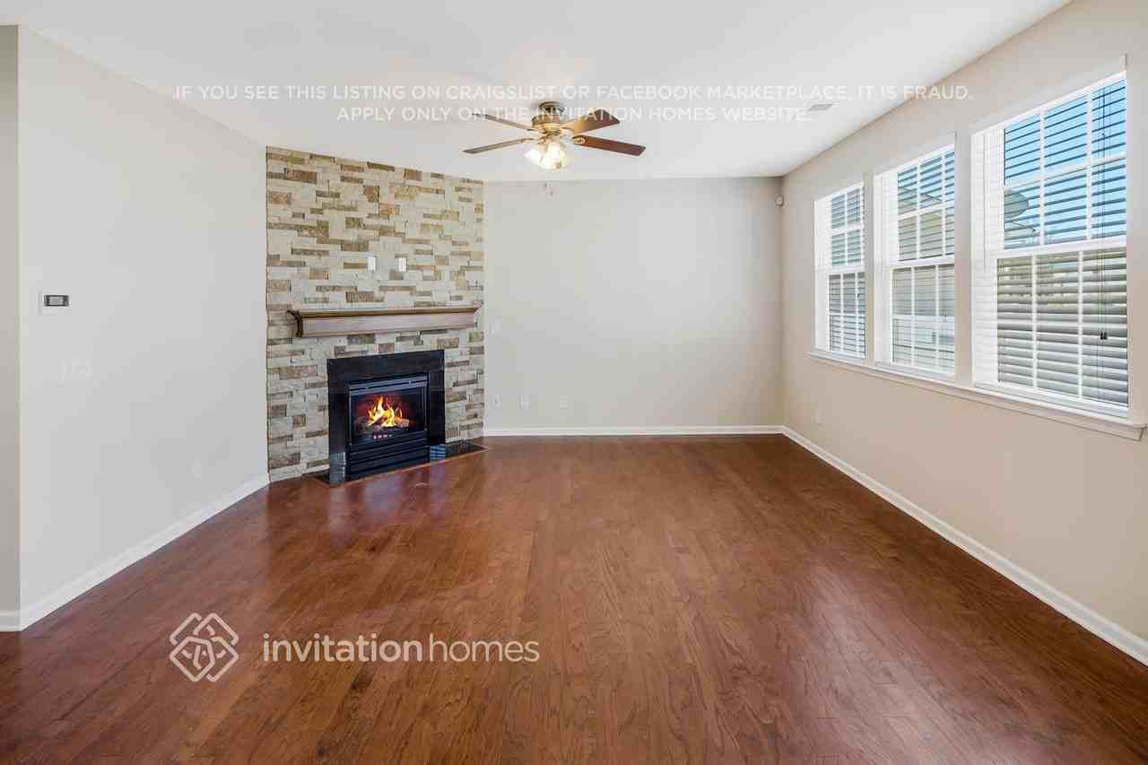 12507 Surreykirt Lane - Photo 3 of 22