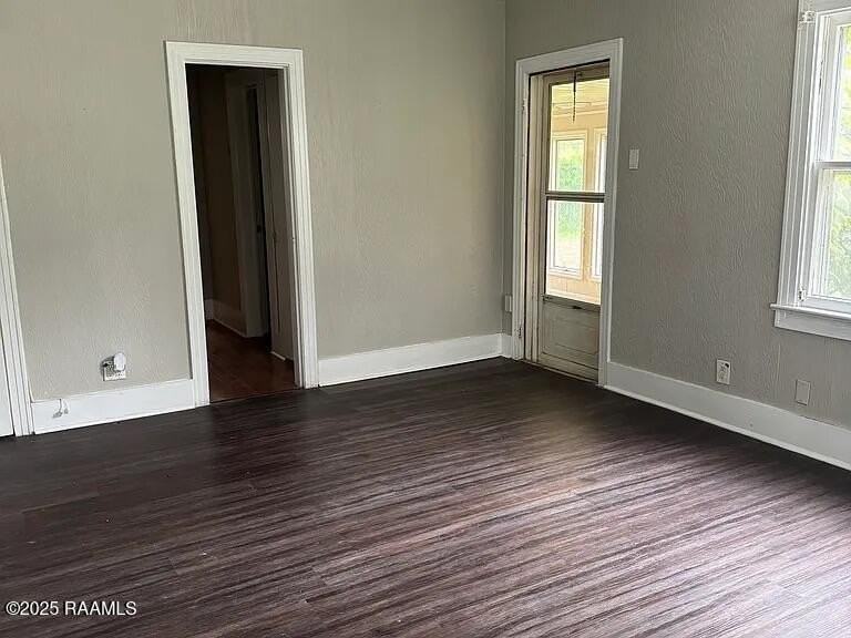 311 South Morgan Avenue - Photo 7 of 19