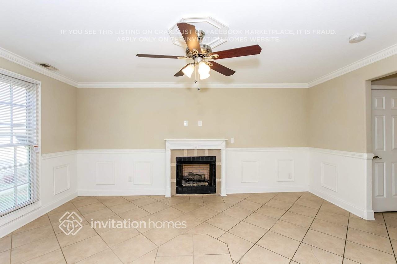 3837 Sally Lane - Photo 4 of 18