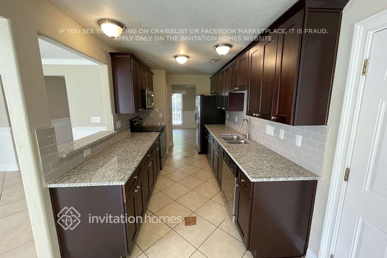 3837 Sally Lane - Photo 6 of 18