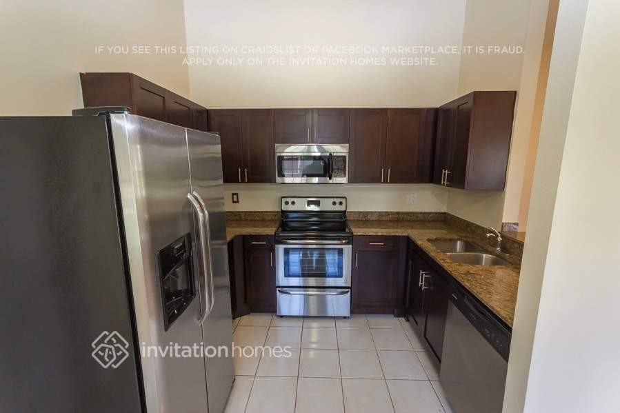 842 Southwest 159th Terrace - Photo 7 of 17