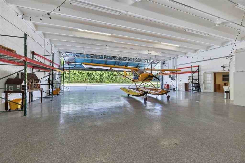 6852 Skyline Dr - Photo 6 of 50