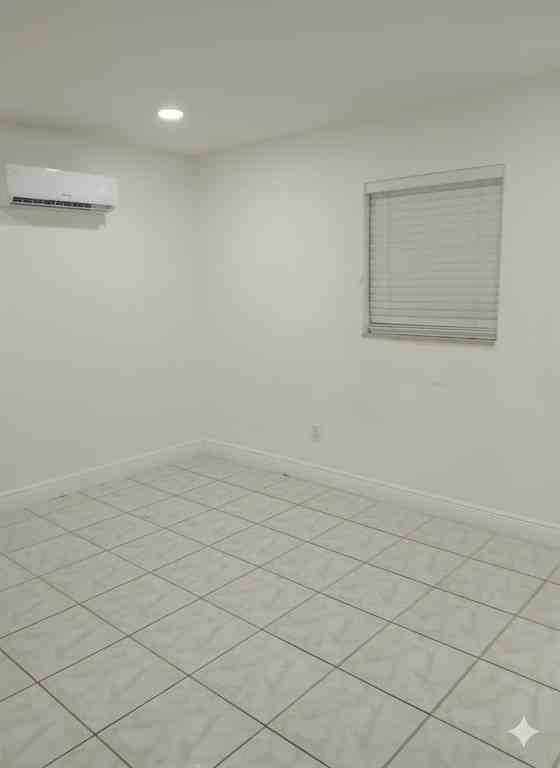 18001 Nw 44th Ave - Photo 4 of 5