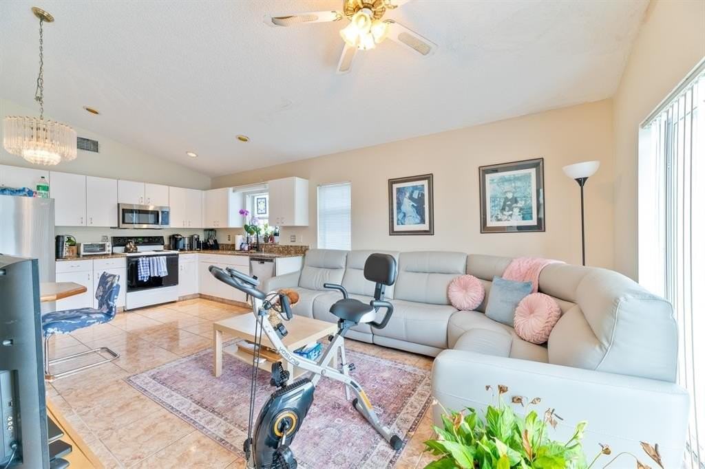 9550 Islamorada Terrace - Photo 6 of 42