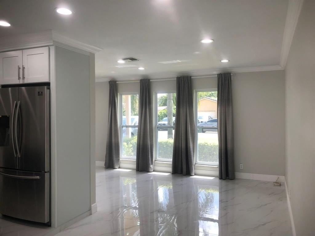 3980 Northwest 109th Avenue - Photo 3 of 12