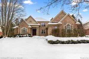featured image of 47611 Manorwood Dr